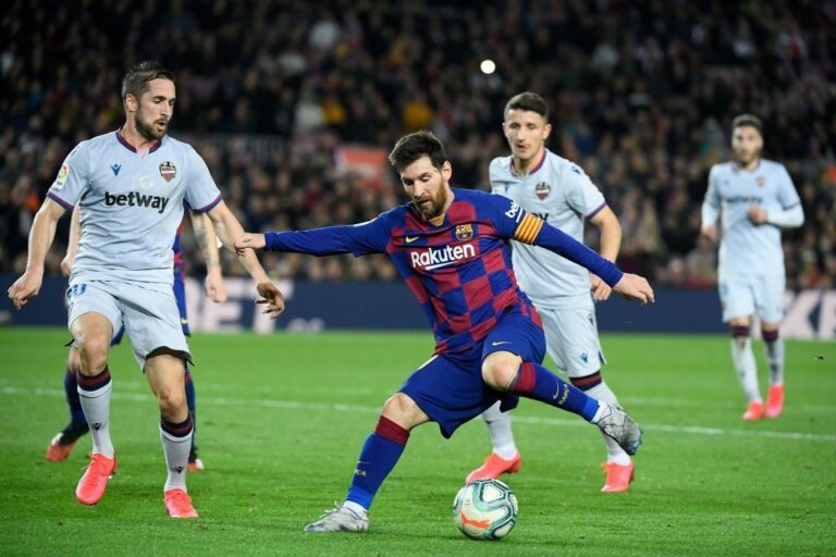 LLUIS GENE/AFP via Getty Images