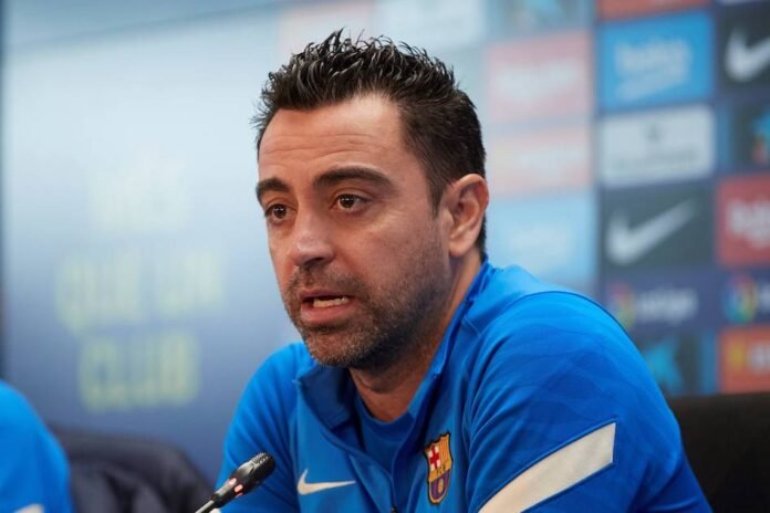Xavi auf der Pressekonferenz