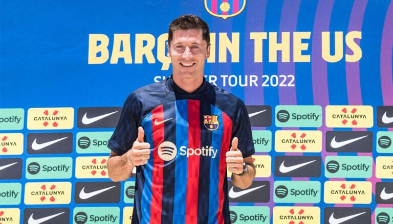 Robert Lewandowski FC Barcelona FC Bayern