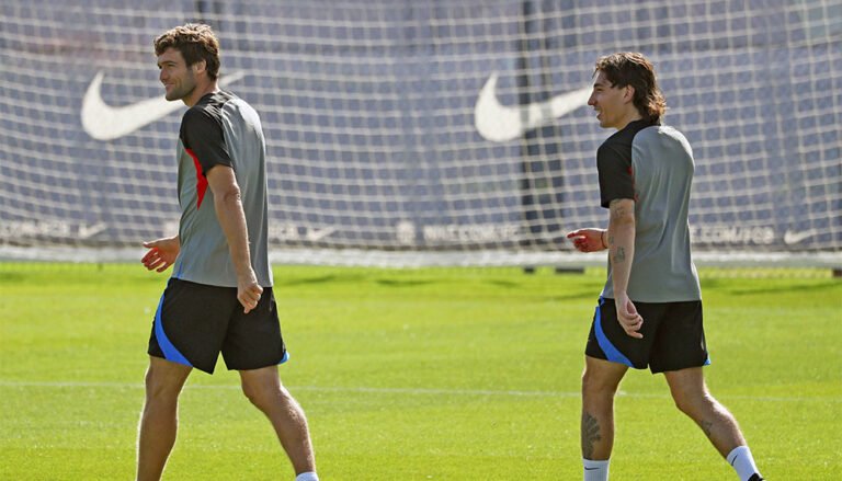 FC Barcelona Hector Bellerin Marcos Alonso