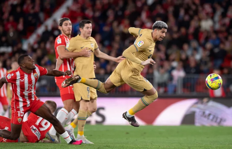 FC Barcelona UD Almeria Ronald Araujo