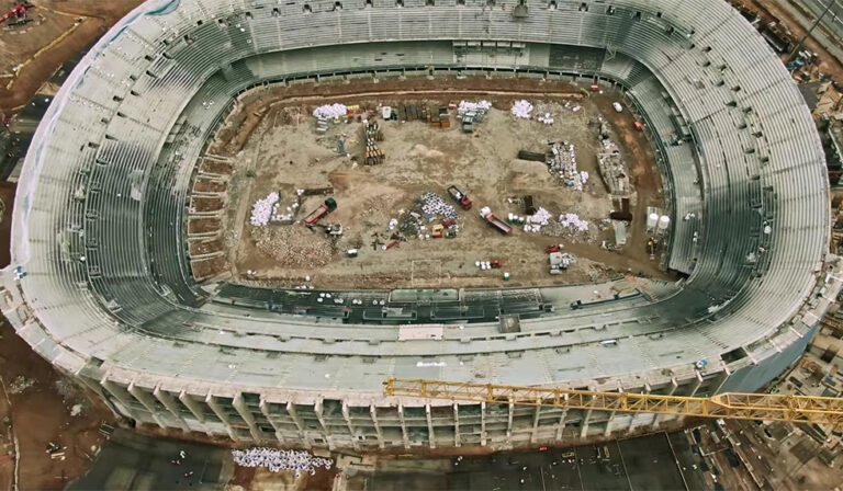 Drohnen-Video: Zwölf Minuten über der Baustelle Camp Nou