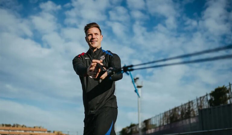 Überraschende Bilder: Ter Stegen arbeitet schon wieder auf dem Rasen