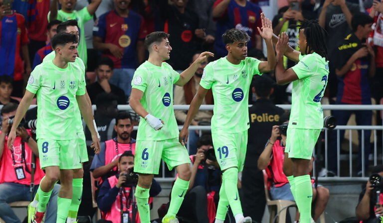 Athletic Club de Bilbao v FC Barcelona: Spanish Super Cup