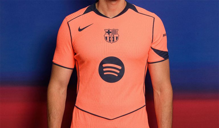 Total90: Barça macht mangofarbenes Ausweichtrikot offiziell
